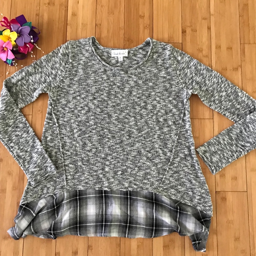 2/$20.00Cloud Chaser sweater